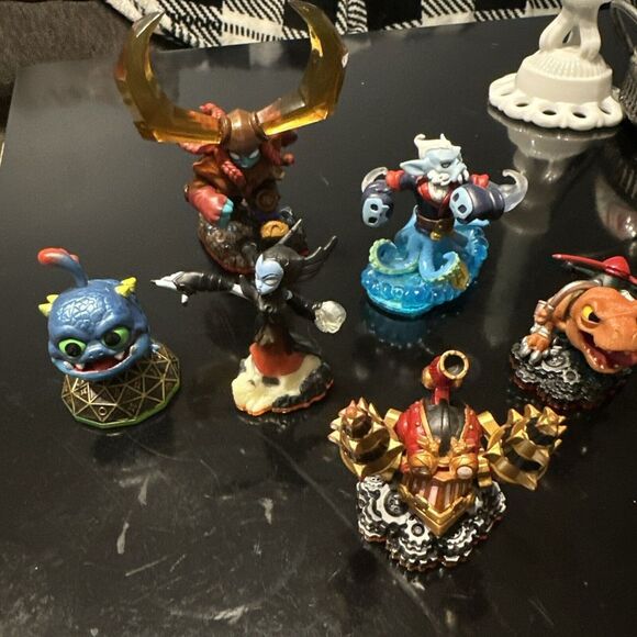 Skylanders‎ Lot Of  6 Various Ones - Picture 1 of 1